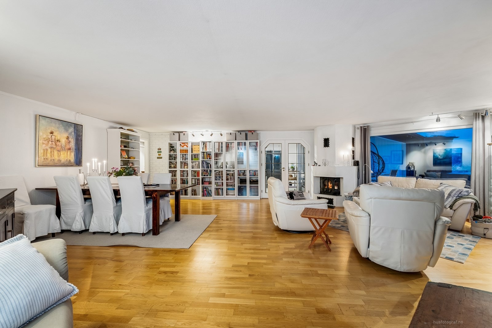 NB! Peisen fungerer ikke, kun illustrert. Galleribilde