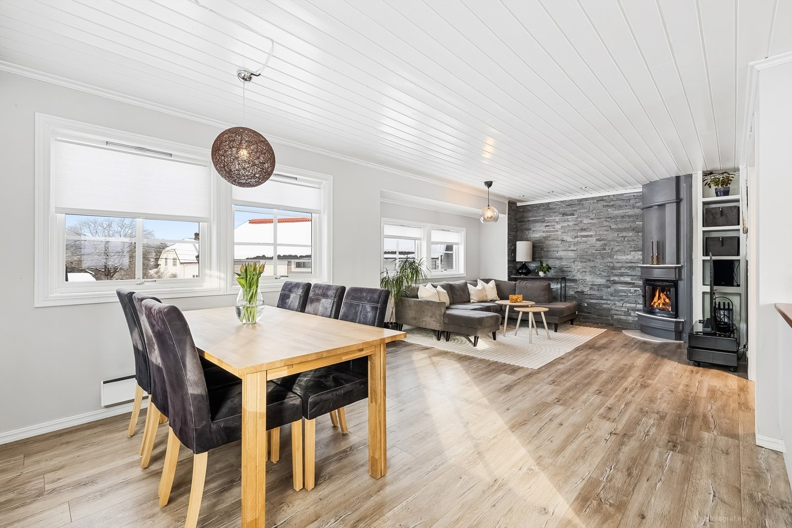 Det er godt lysinnslipp med flere, større vindusflater Galleribilde