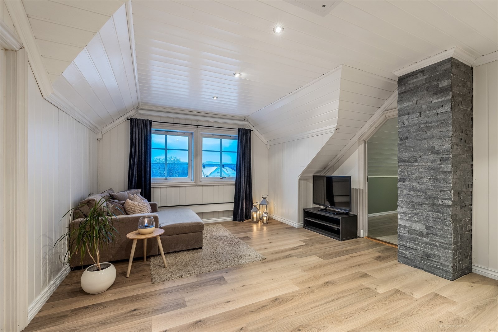 Koselig stue i 2.etg Galleribilde