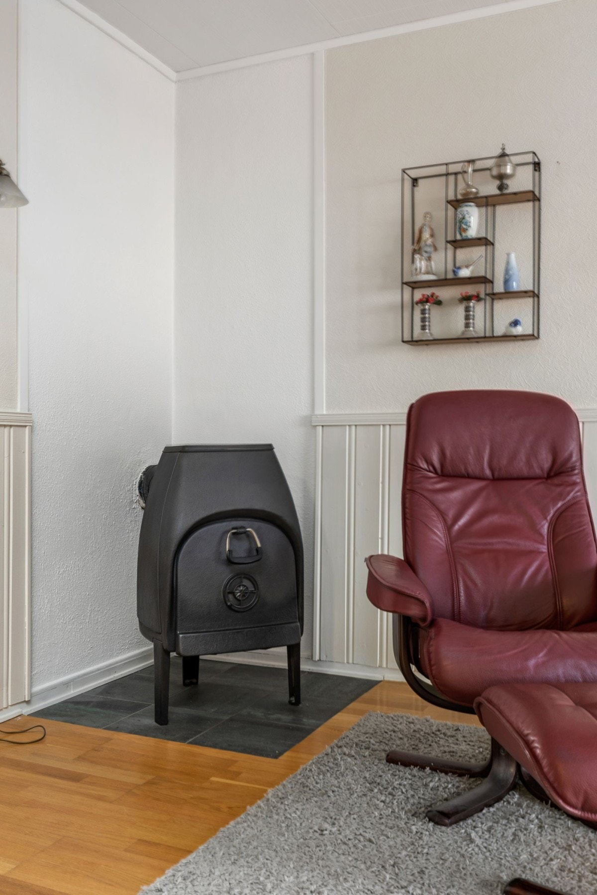 Vedovn på stue. Galleribilde