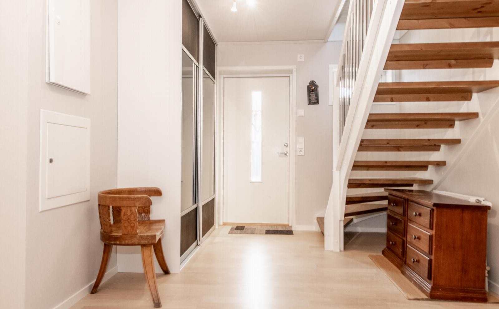 Moderne inngangsparti. Galleribilde