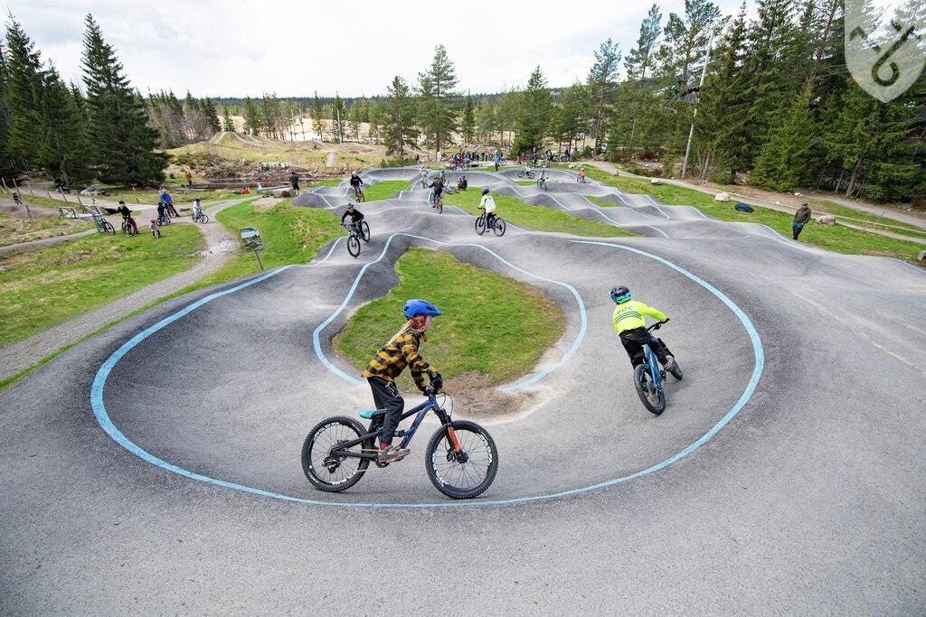 Sykkelbane/arena Galleribilde