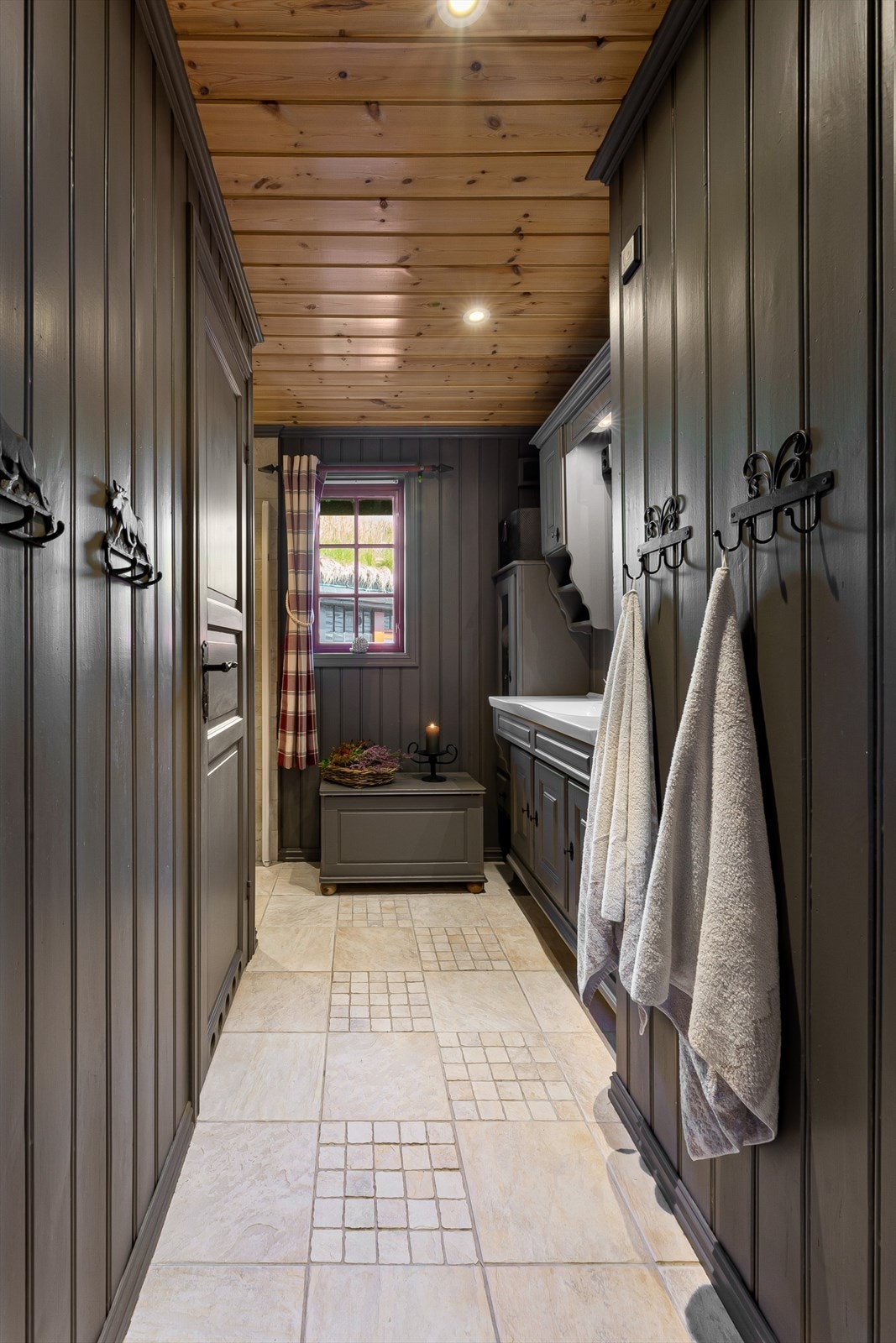 1. etasje har også et stort bad. Galleribilde