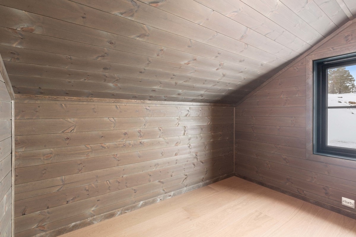 Soverom 2 oppe - Bilde fra nabohytta (speilvendt) Furåsen 32. Galleribilde