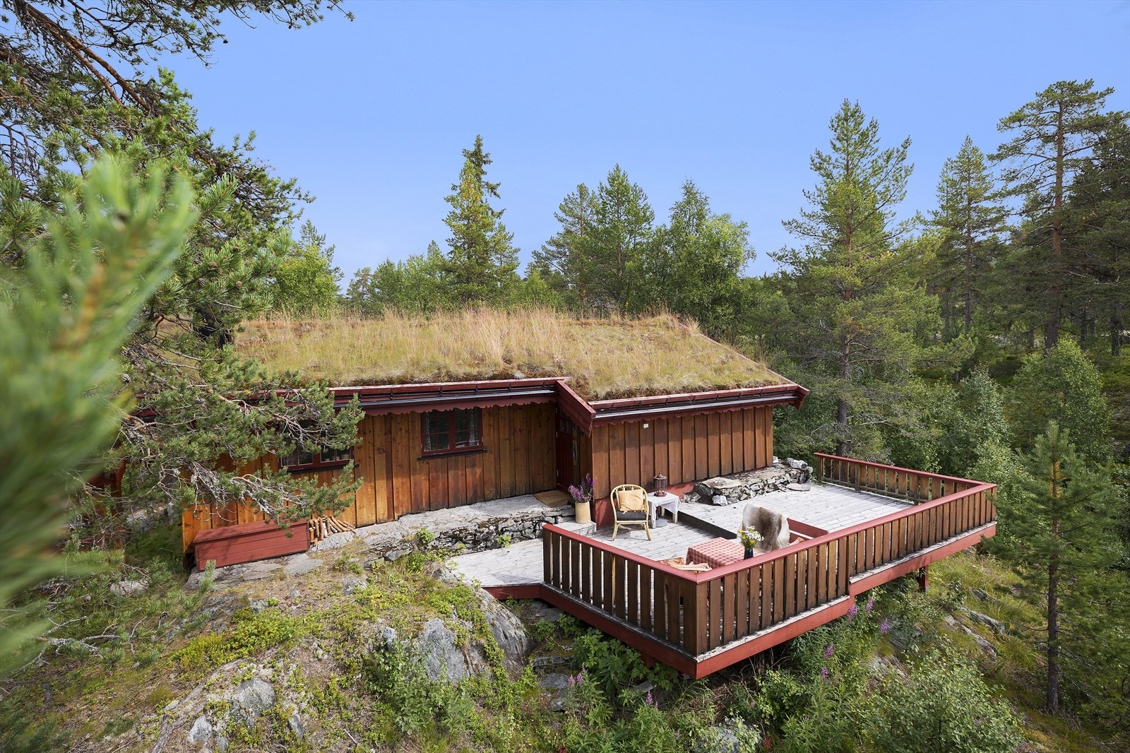 Nordvik v/Andreas Hoppestad presenterer Furuvegen 1! Galleribilde