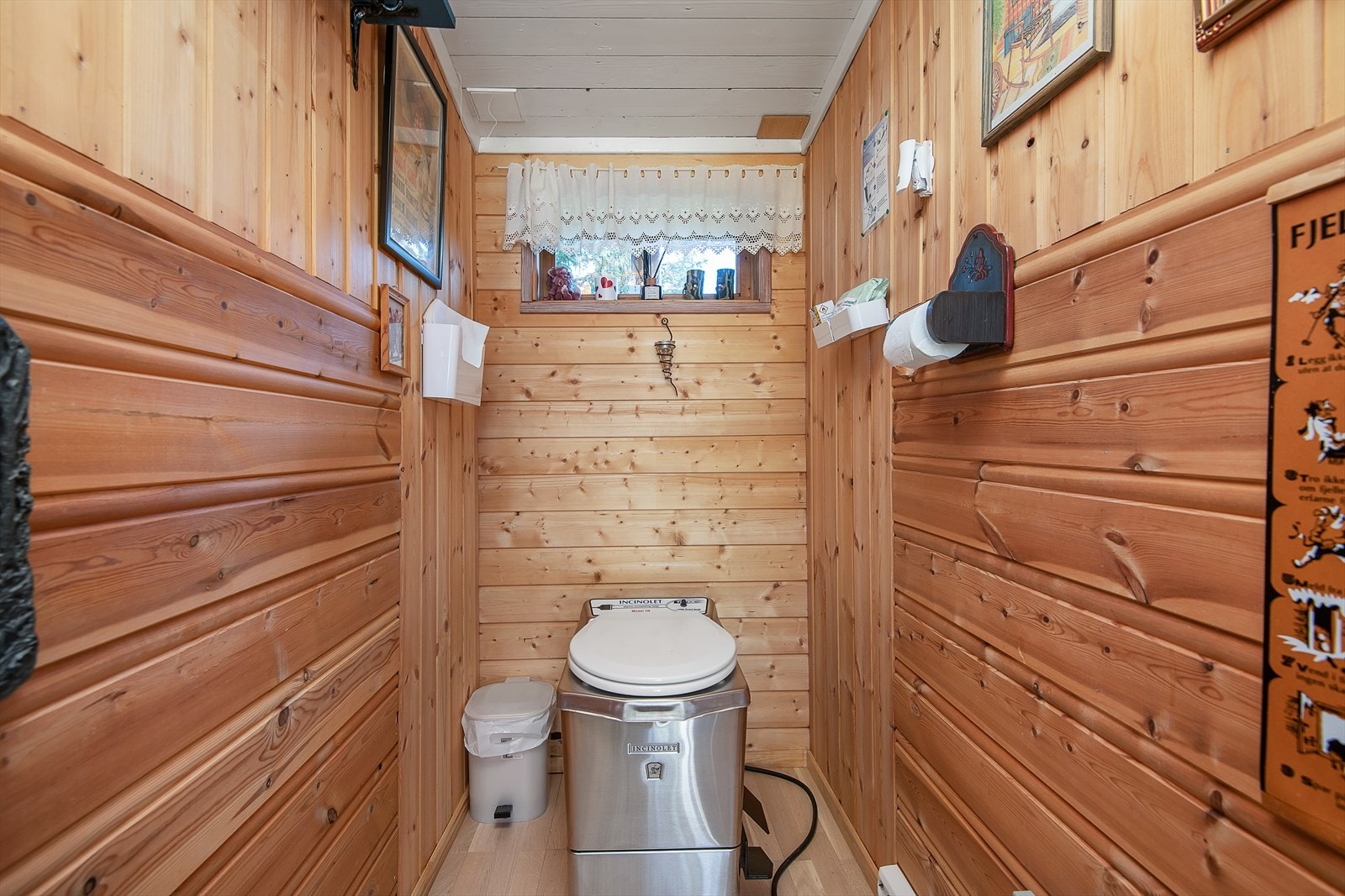 Do i eget rom. Galleribilde