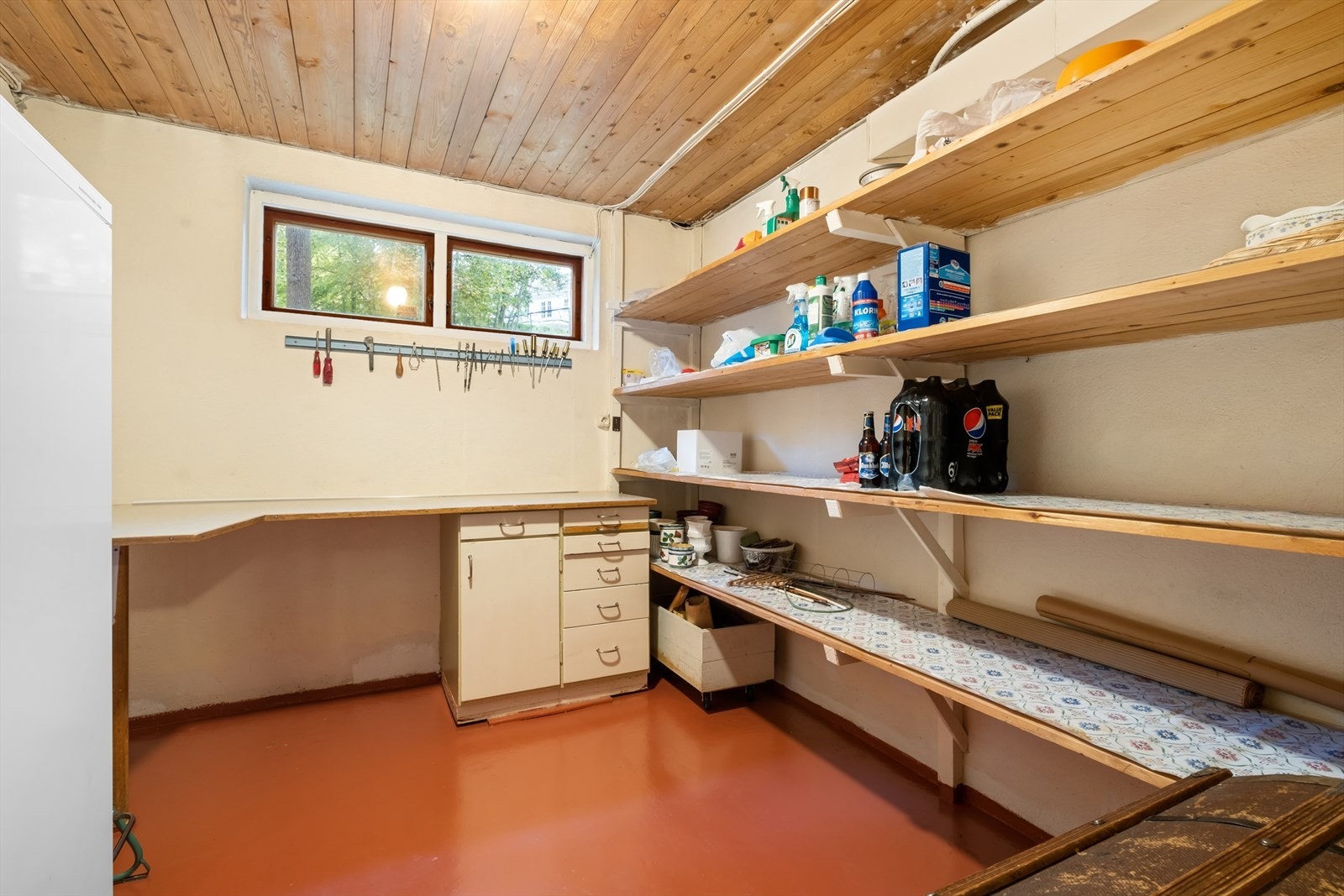 Bod som gir rikelig med lagrings - og oppbevaringsplass. Galleribilde