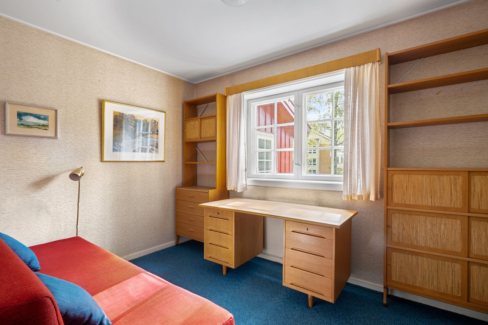 Soverom nr. 1.
Vender mot hagen, som betyr at det er stille, rolig og usjenert. Galleribilde