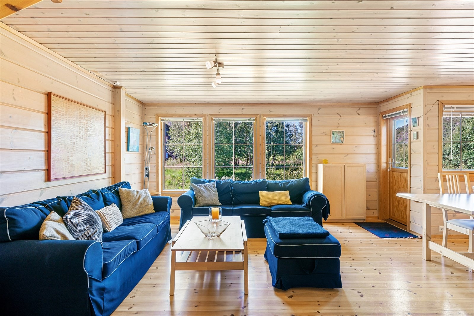 Lys, fin stue Galleribilde