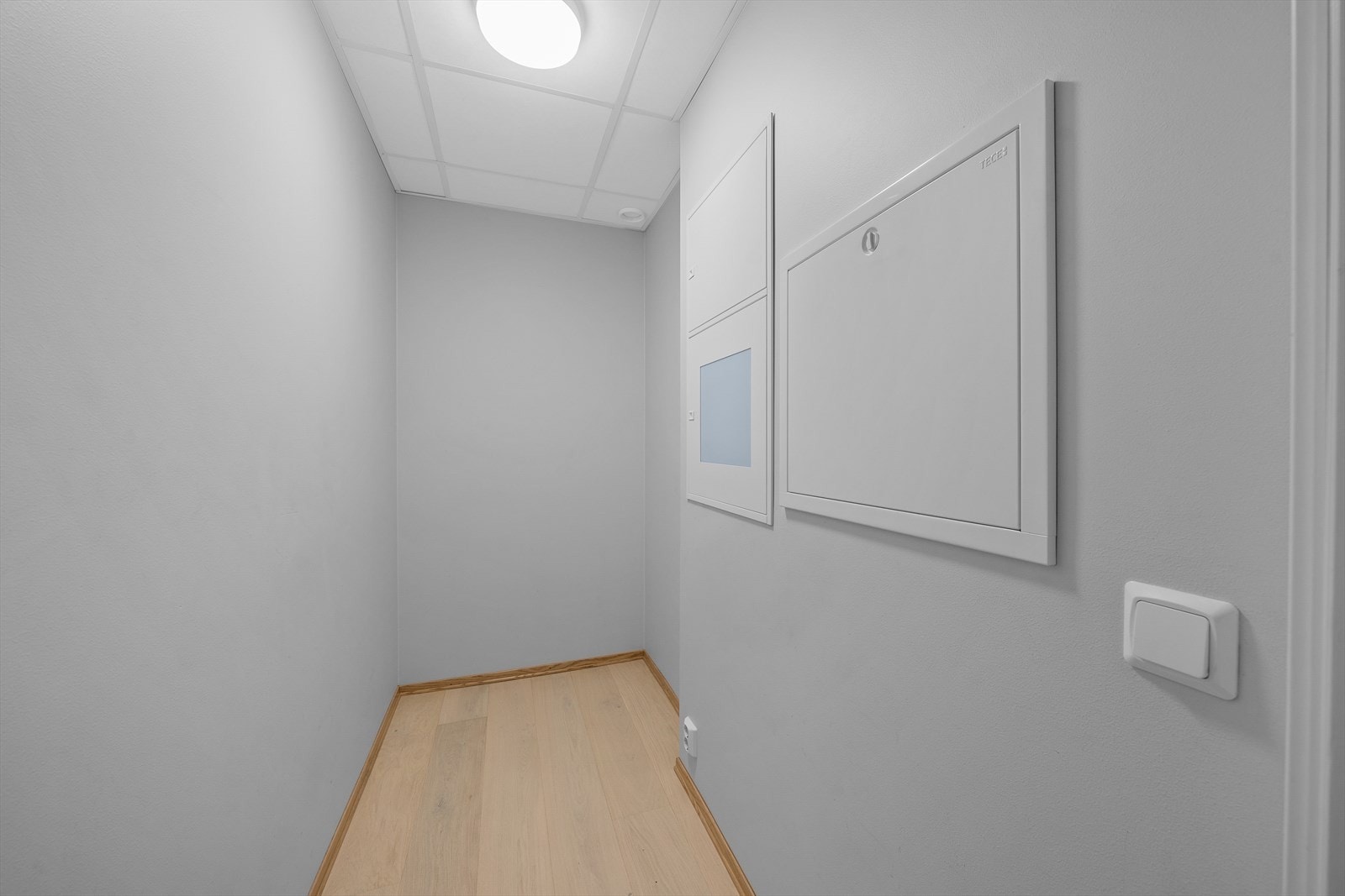 Innvendig bod. Galleribilde