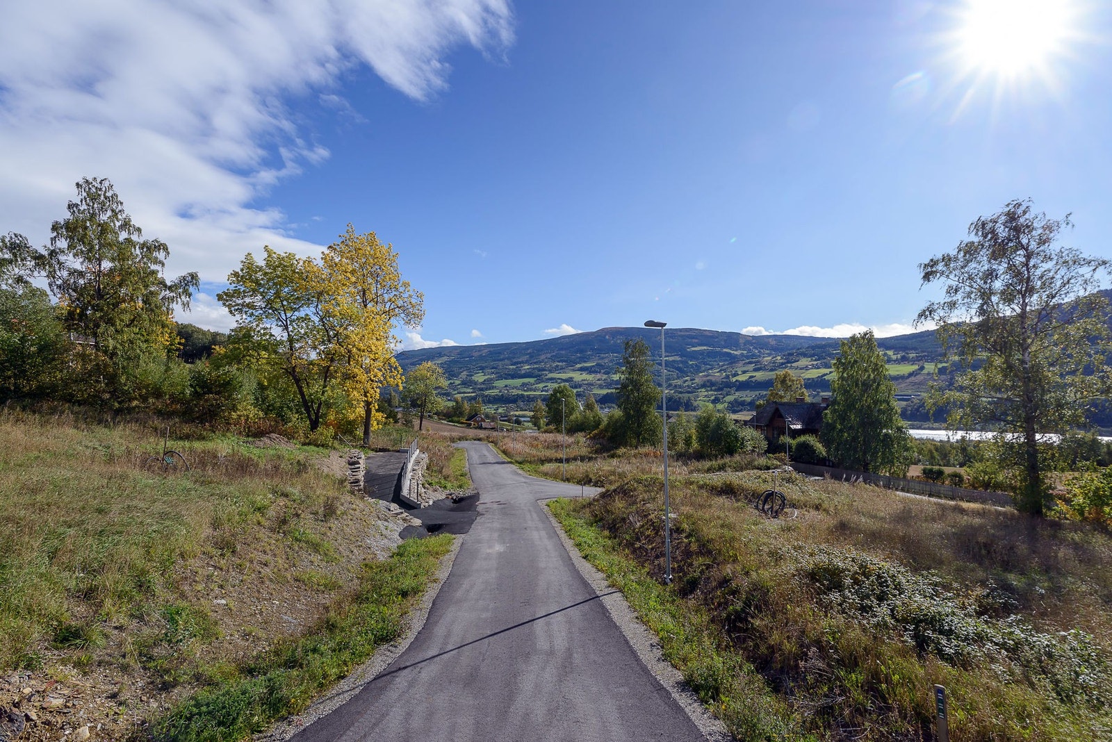 Utsikt fra bl.a A og B tomtene. Galleribilde