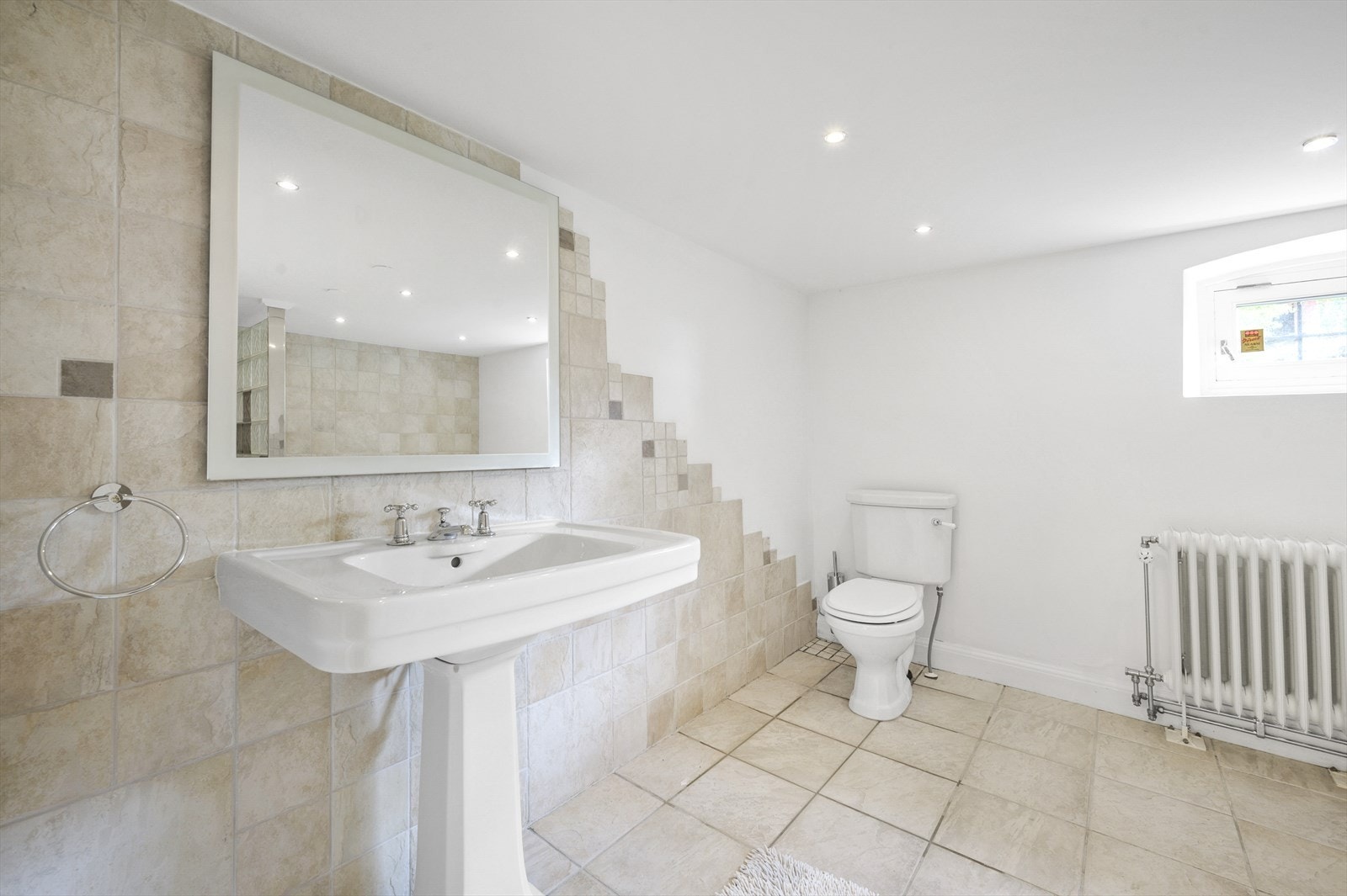 Flotte detaljer i beige flis. Galleribilde