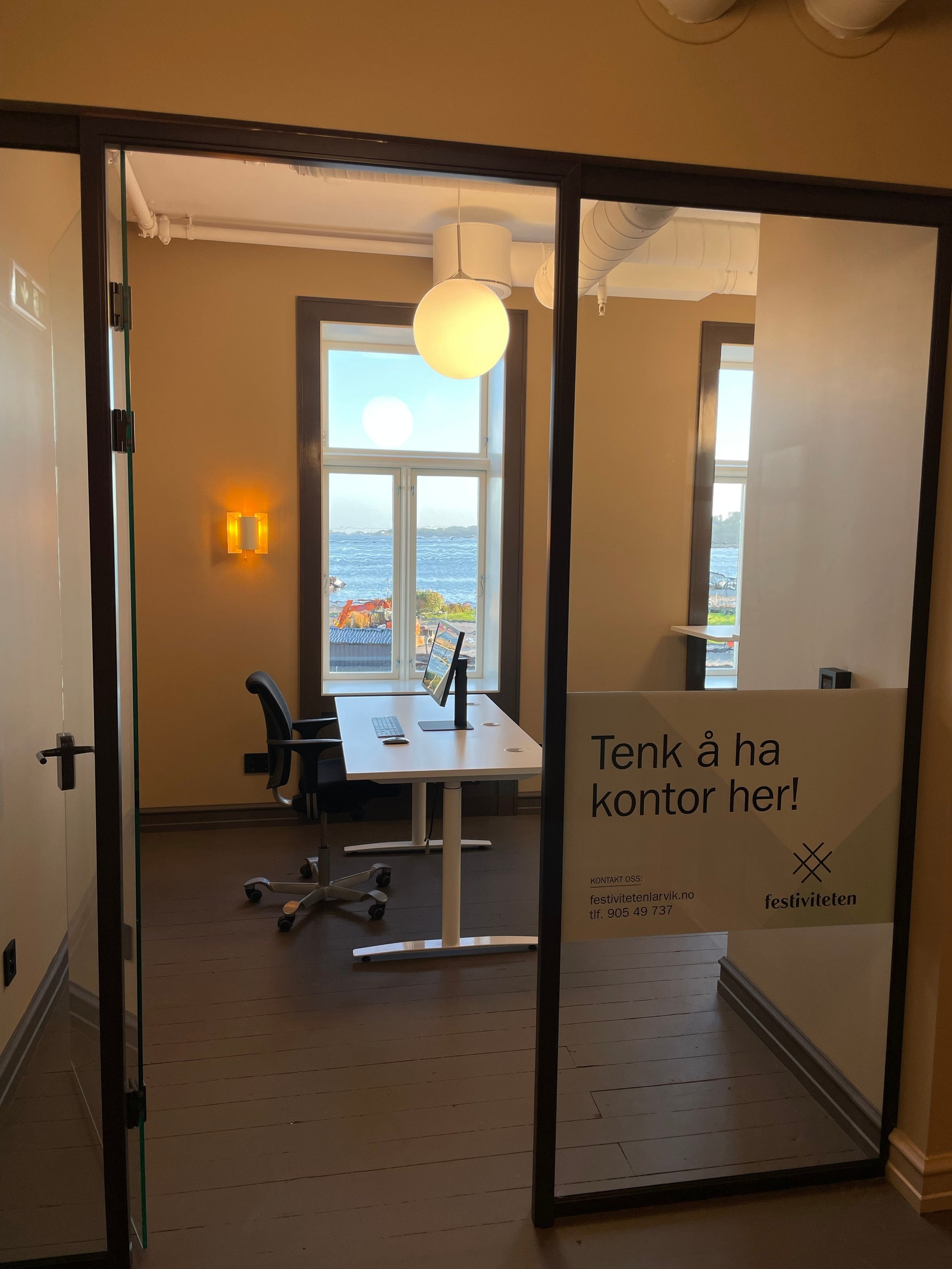 Kontor 2. etasje Galleribilde