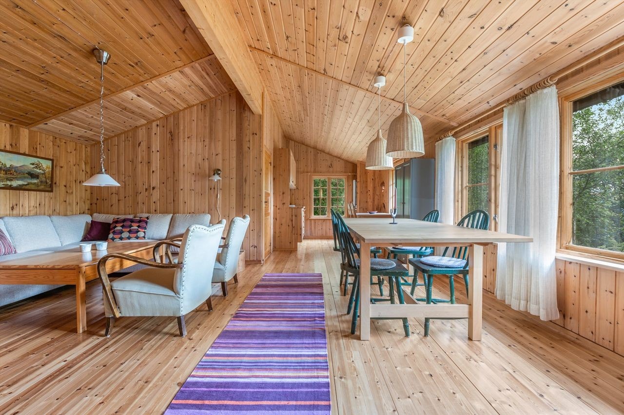 Stuen er av god størrelse Galleribilde