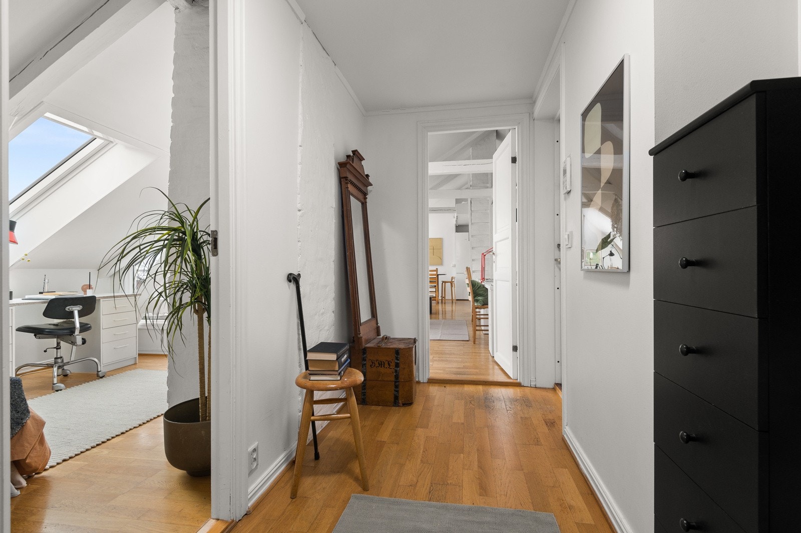 - Entré/mellomgang - Galleribilde