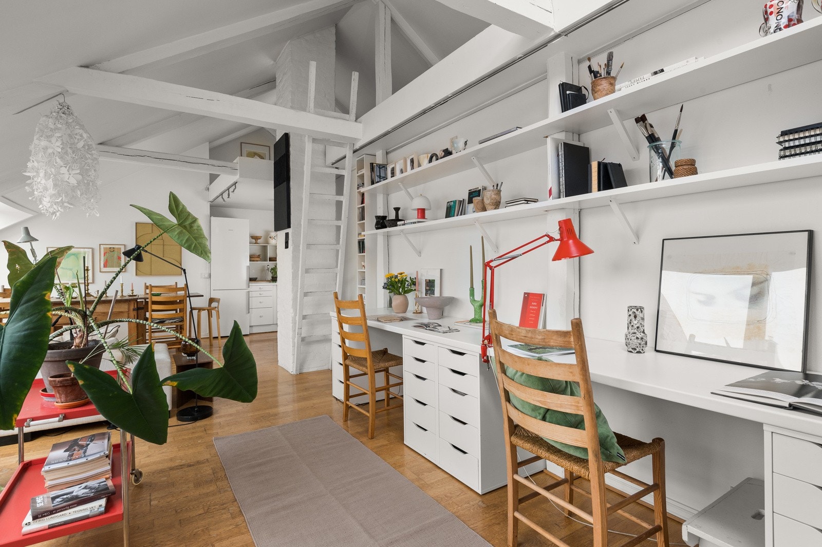 - Det har kun vært en eier siden leiligheten ble bygget i 1991 - Galleribilde