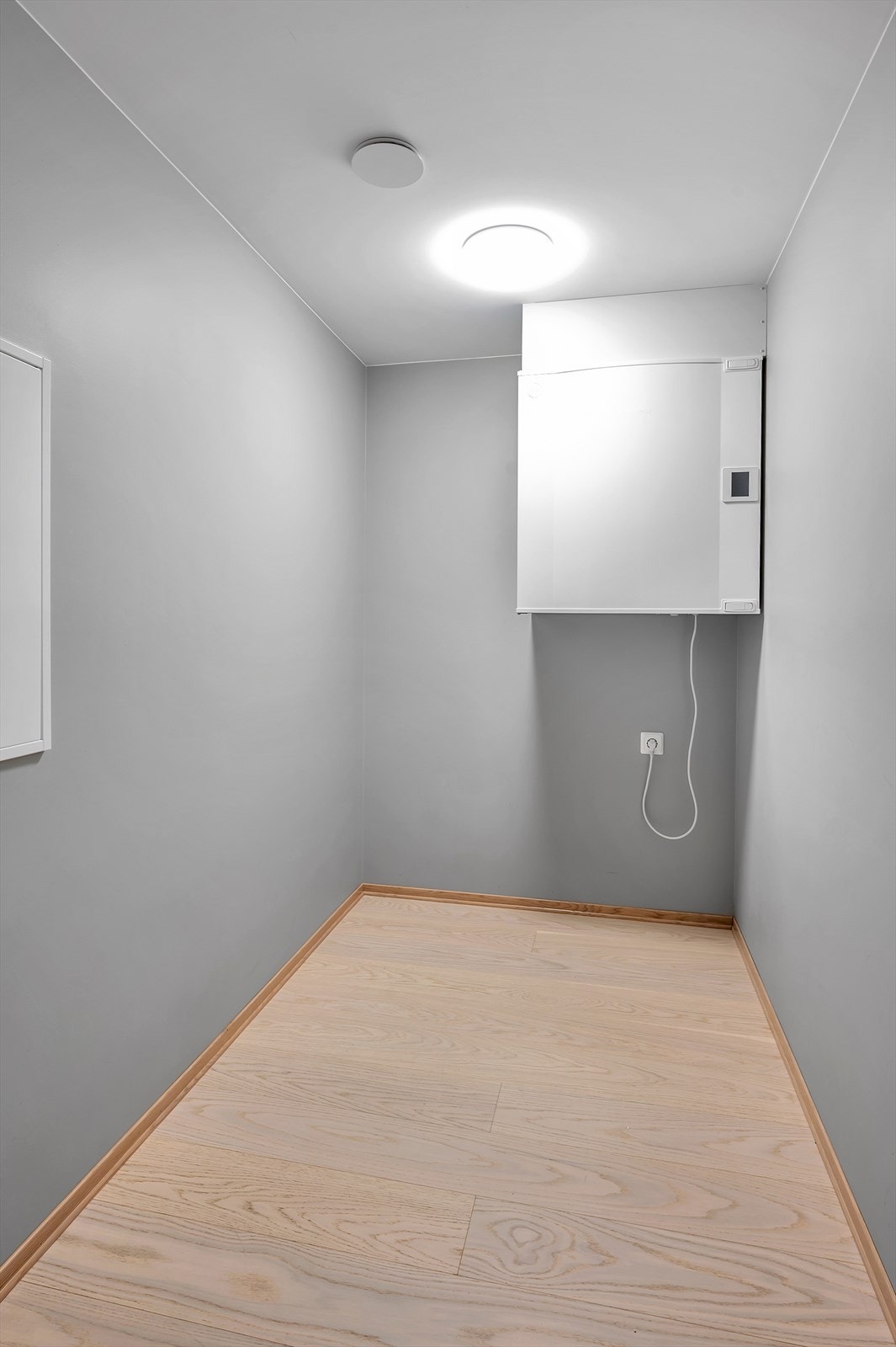 Praktisk bod for oppbevaring Galleribilde