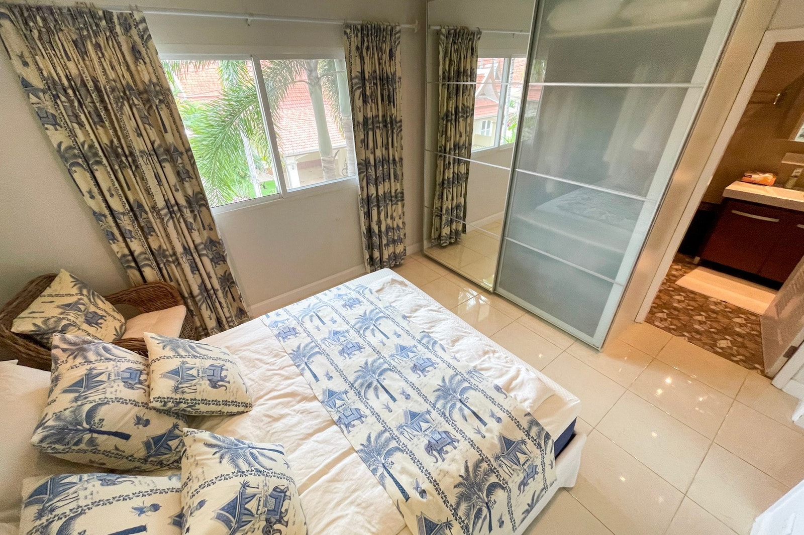 Hoved soverom med eget bad/wc Galleribilde