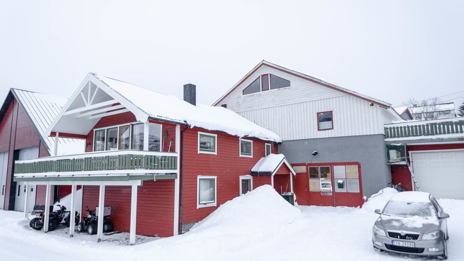 Ta kontakt med eiendomsmeglerfullmektig Stina Stormo for ytterligere informasjon og visning