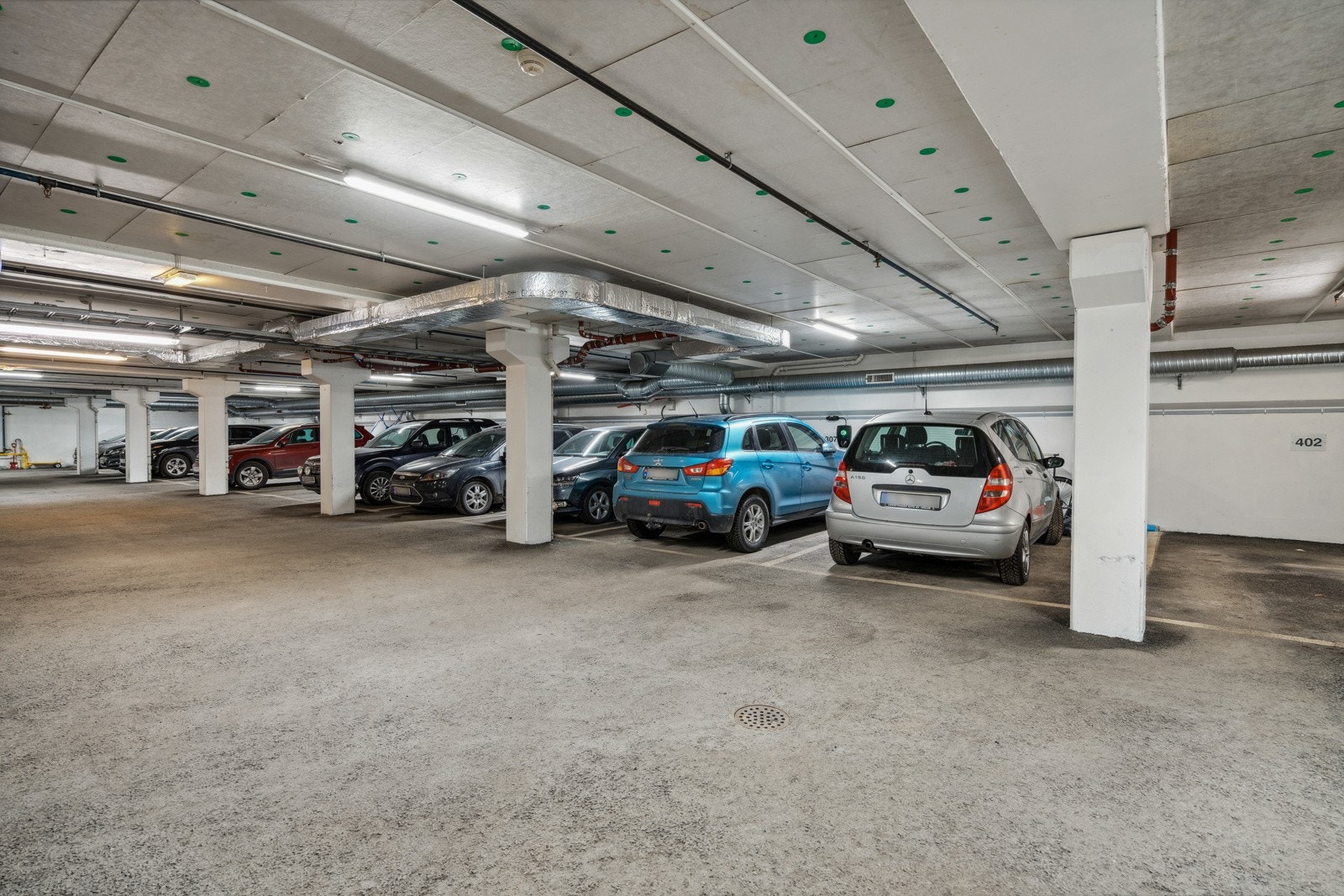 Garasjeanlegg Galleribilde