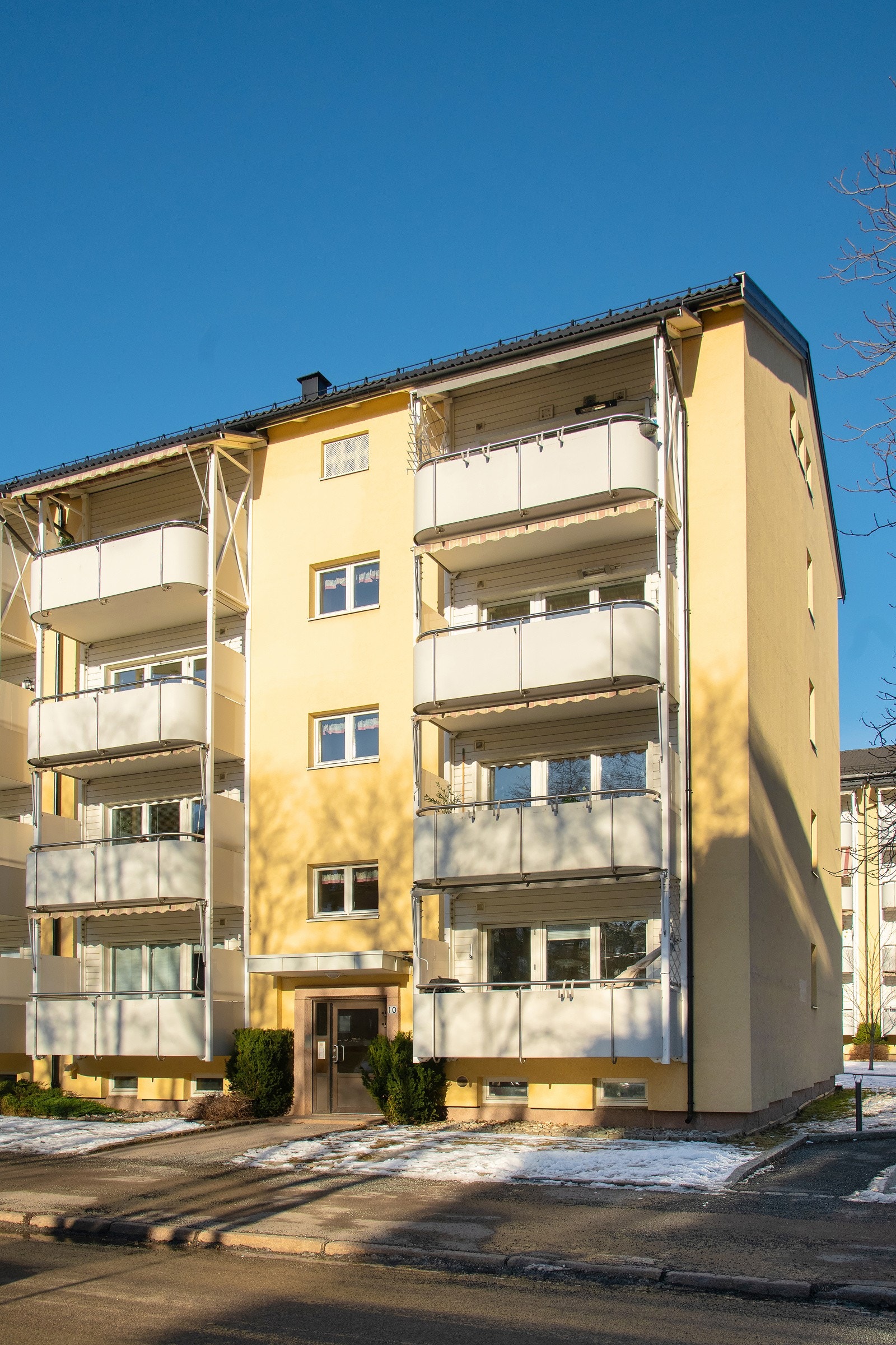 Proaktiv Eiendomsmegling - Leiligheten disponerer to boder, en i felles kjeller og en på loft Galleribilde