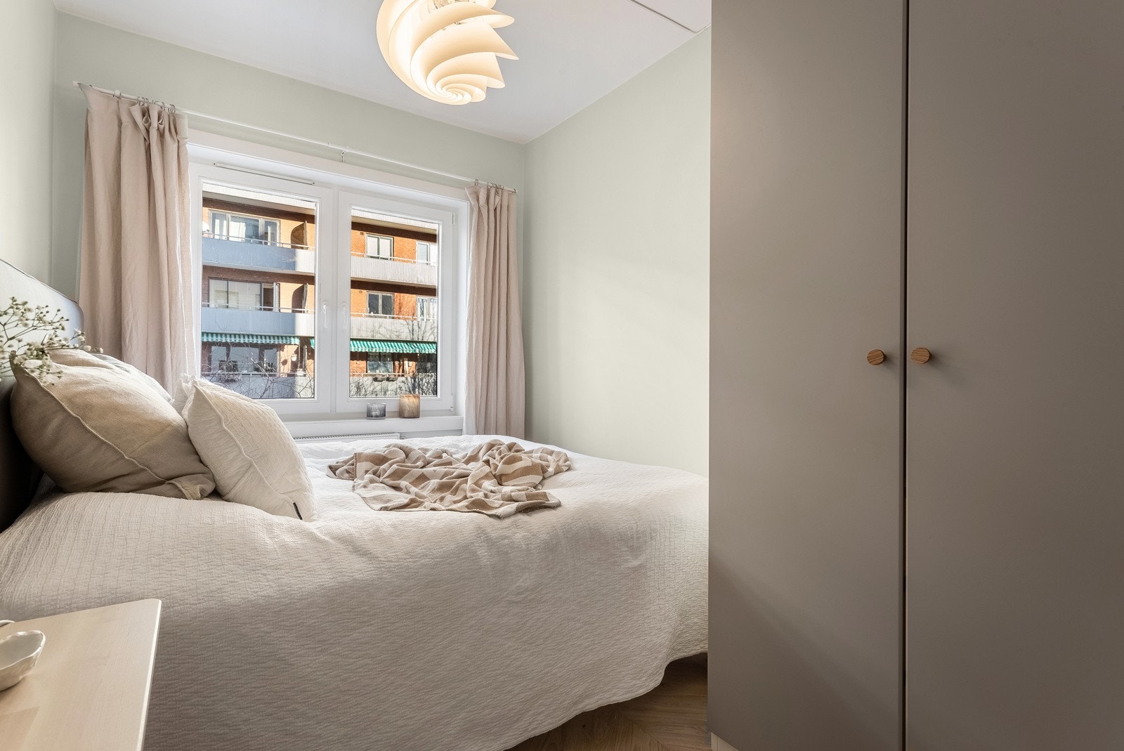 Boligen har totalt to soverom av god størrelse. Galleribilde