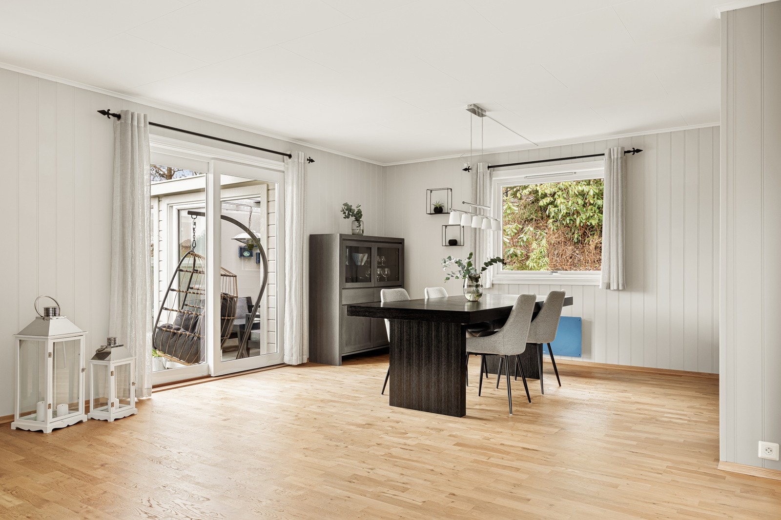 Med utgang fra stuen kommer du til terrassen. Galleribilde