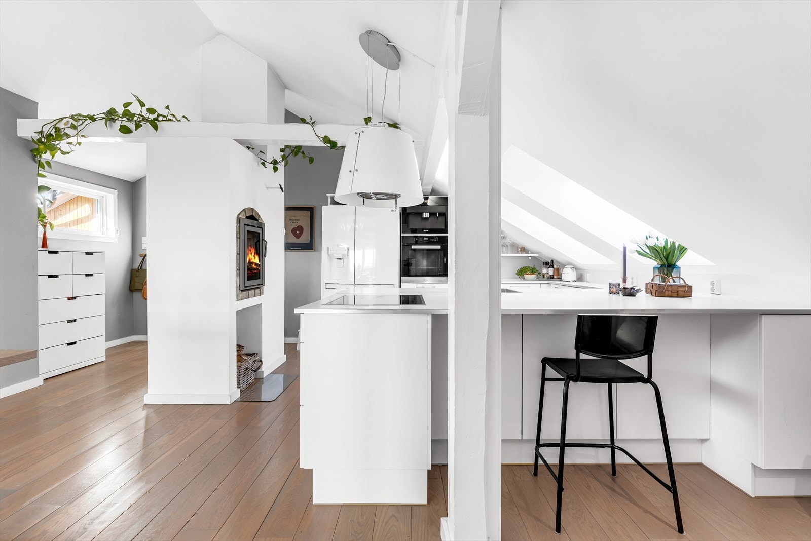Unik, gjennomført og gjennomgående toppleilighet med lekre detaljer og bra materialvalg Galleribilde