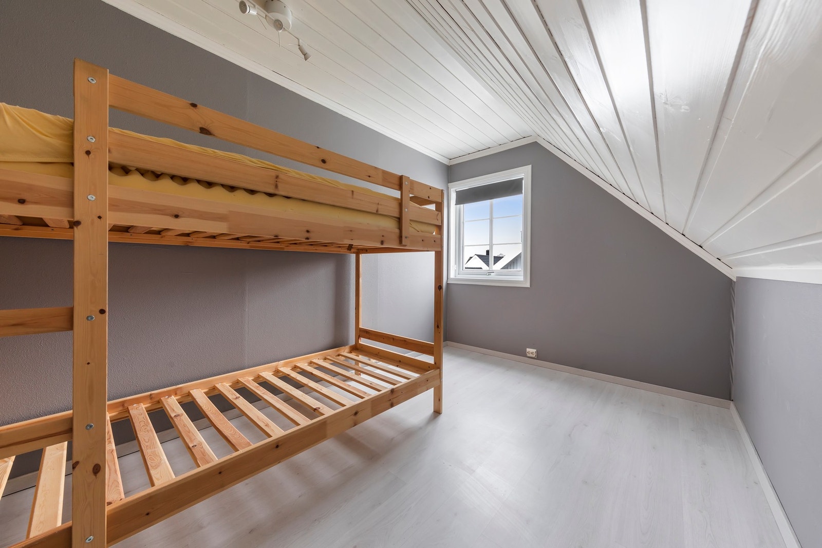 Soverom på loft Galleribilde