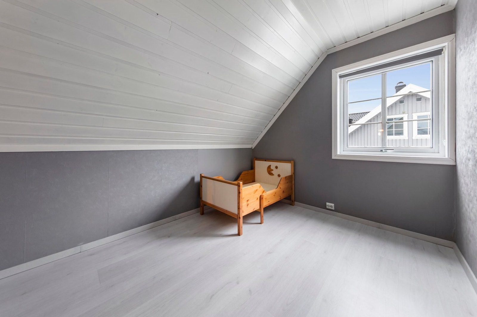 Soverom på loft Galleribilde