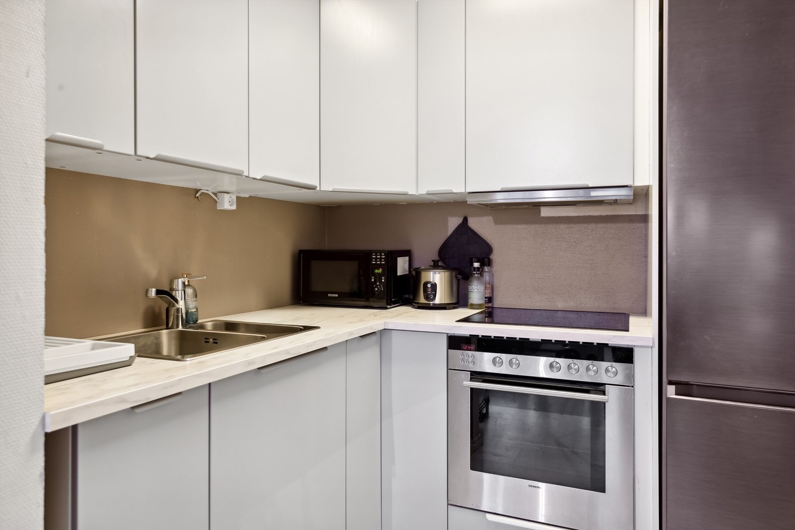 Kjøkkenet i utleiedelen er nyetablert og har en moderne innredning fra IKEA. Galleribilde