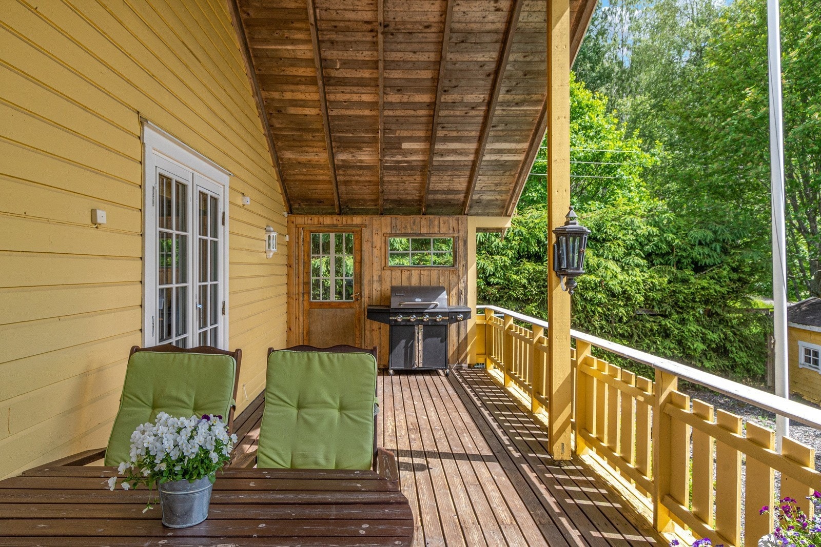 Her ligger alt til rette for late og fine sommerdager Galleribilde