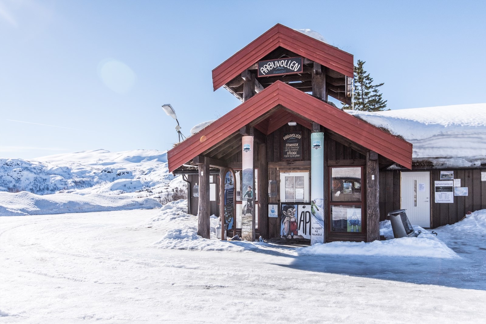 Arbuvollen fjellbutikk ligger 3 min unna med bil Galleribilde