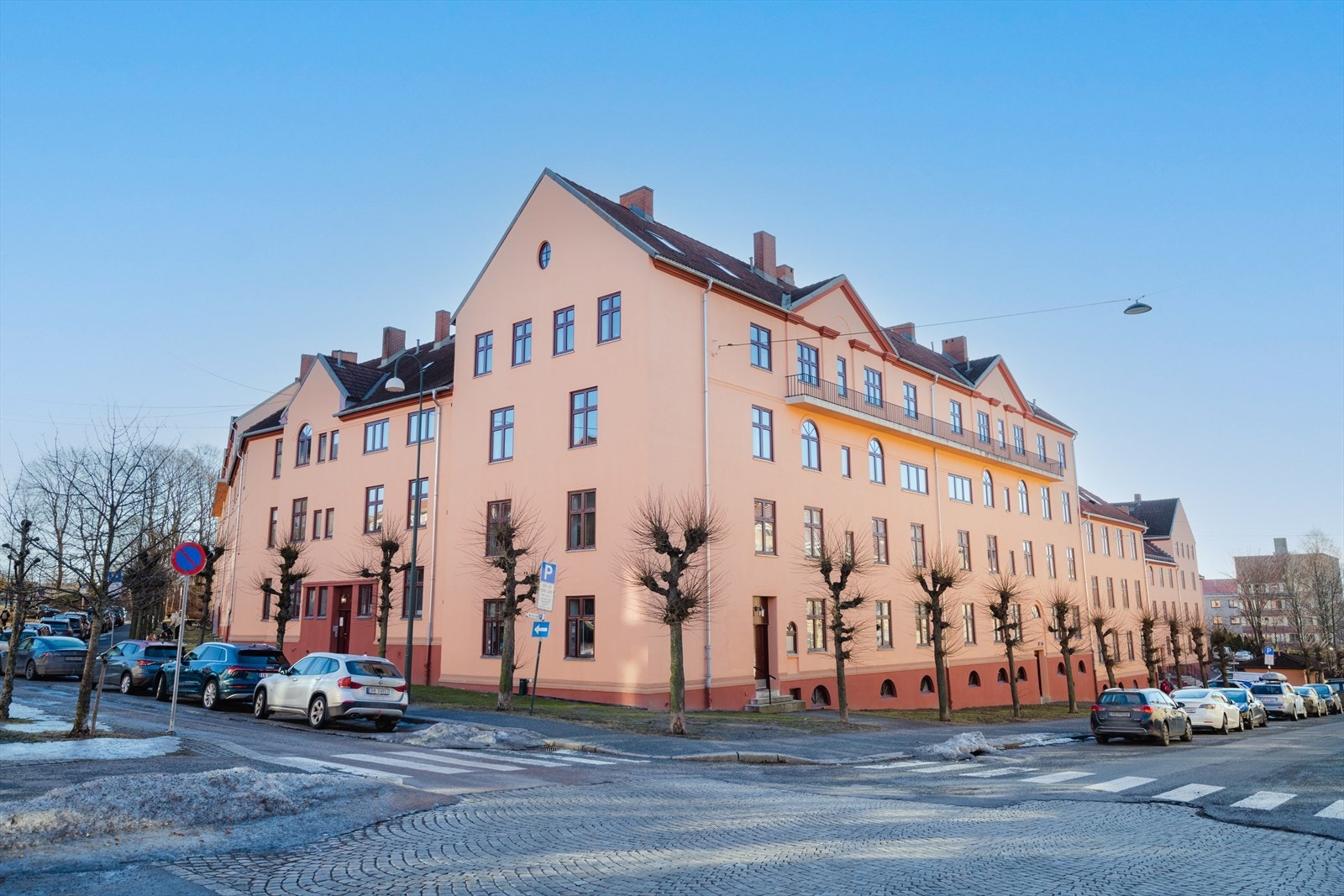 Fasaden ble rehabilitert i 2021 Galleribilde