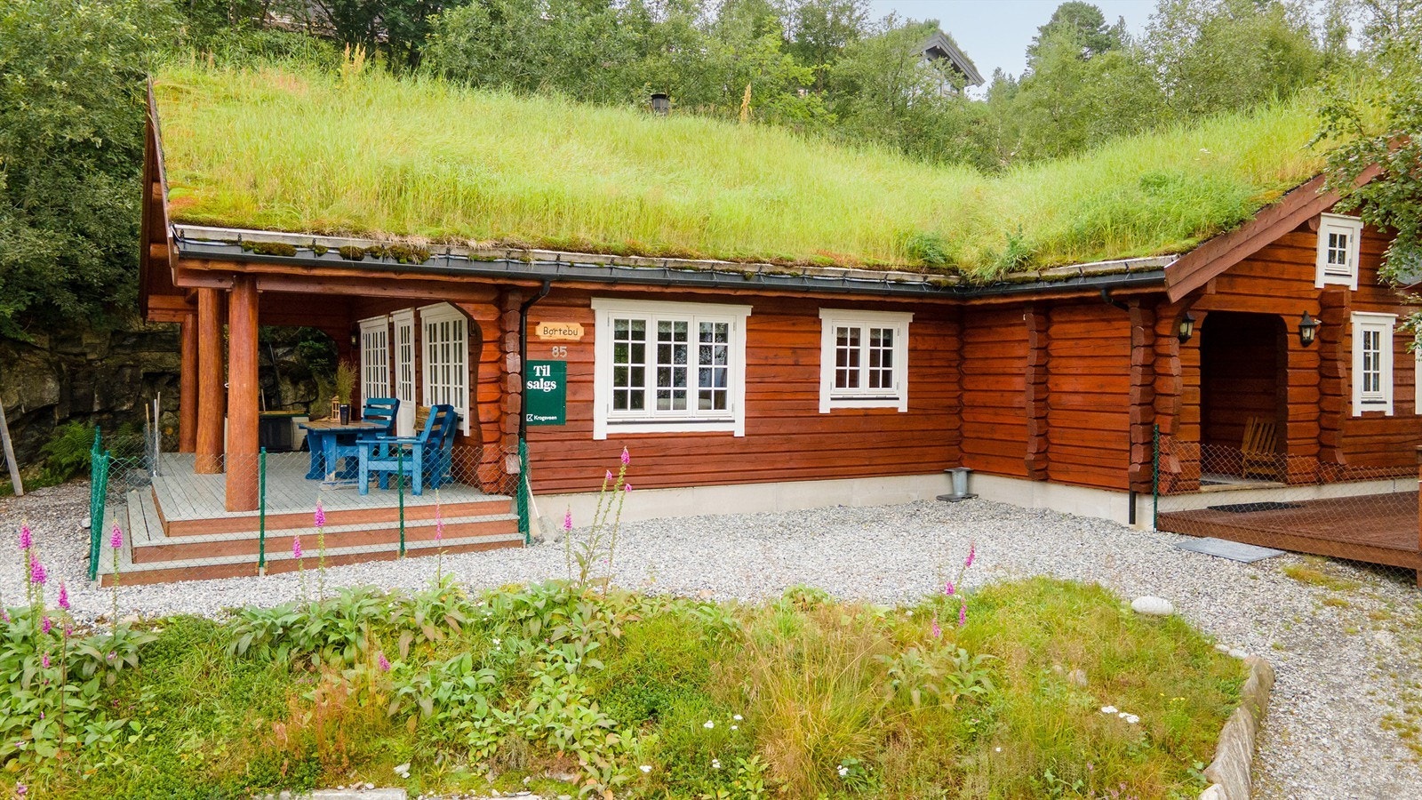 Velkommen til Hjellhaugmarka 85 - presentert av eiendomsmegler Camilla Christensen v/Krogsveen! Galleribilde