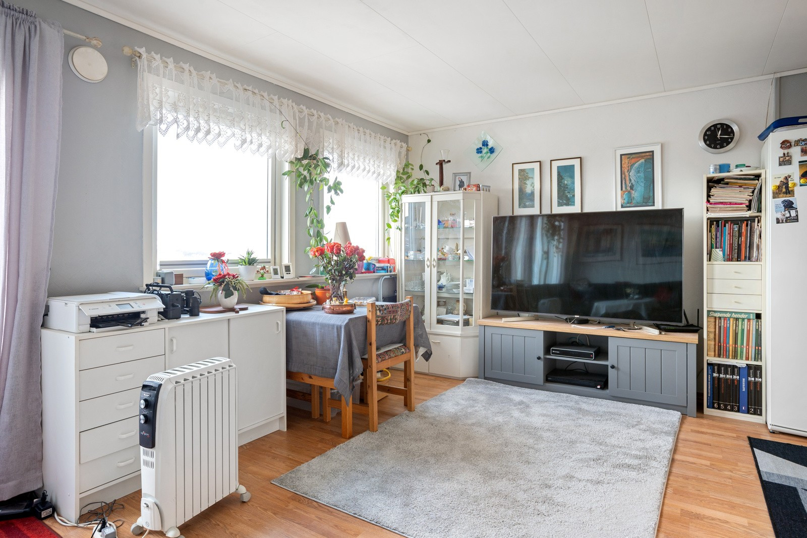 Her har du flere innredningsmuligheter for å etablere de sosiale sonene.