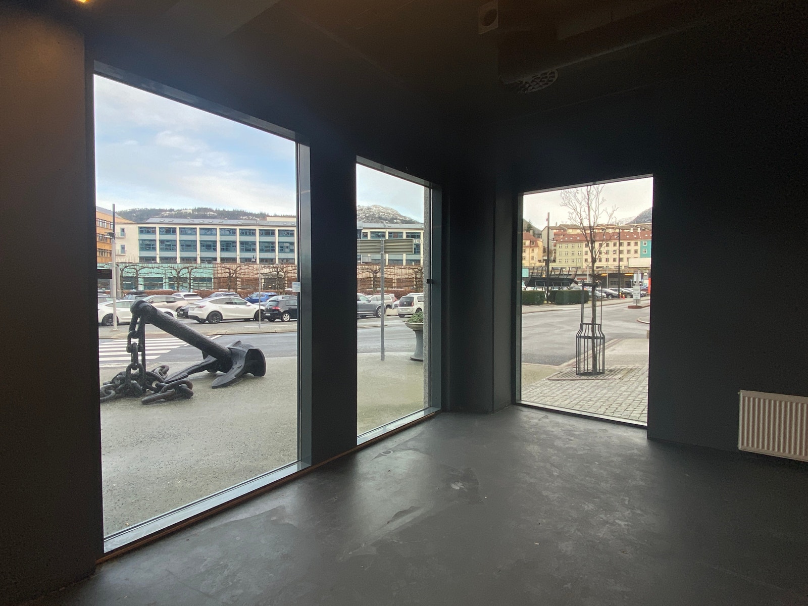 Lokalene har godt utsyn til omgivelsene Galleribilde