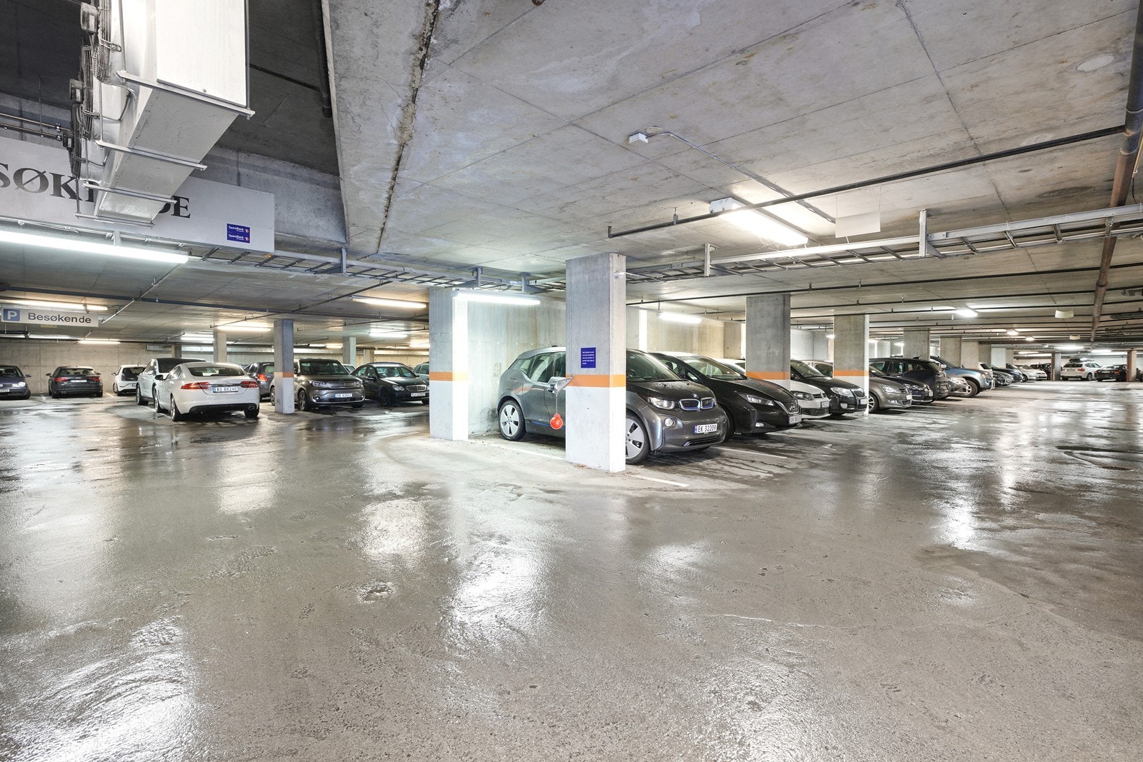 Innvendig parkering Galleribilde