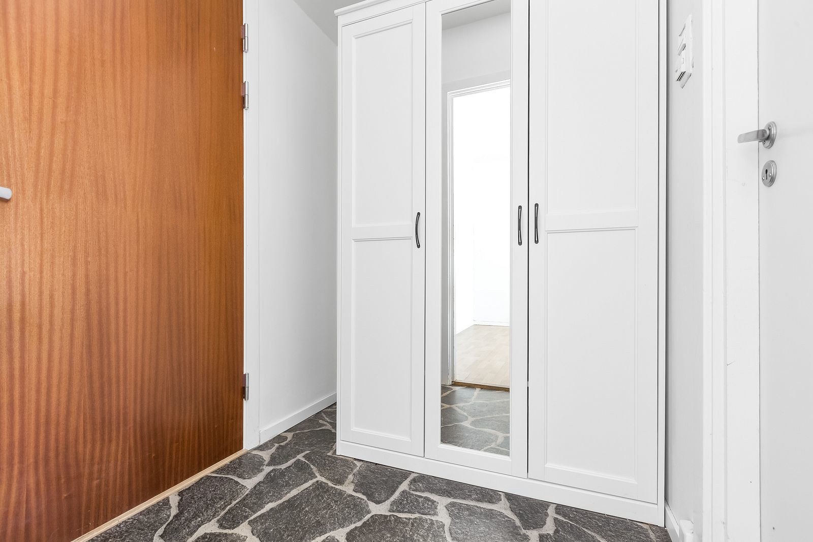 Leilighet 504. Dette er den minste leiligheten uten alkove, men sammenlignbar standard som øvrige leiligheter. Galleribilde
