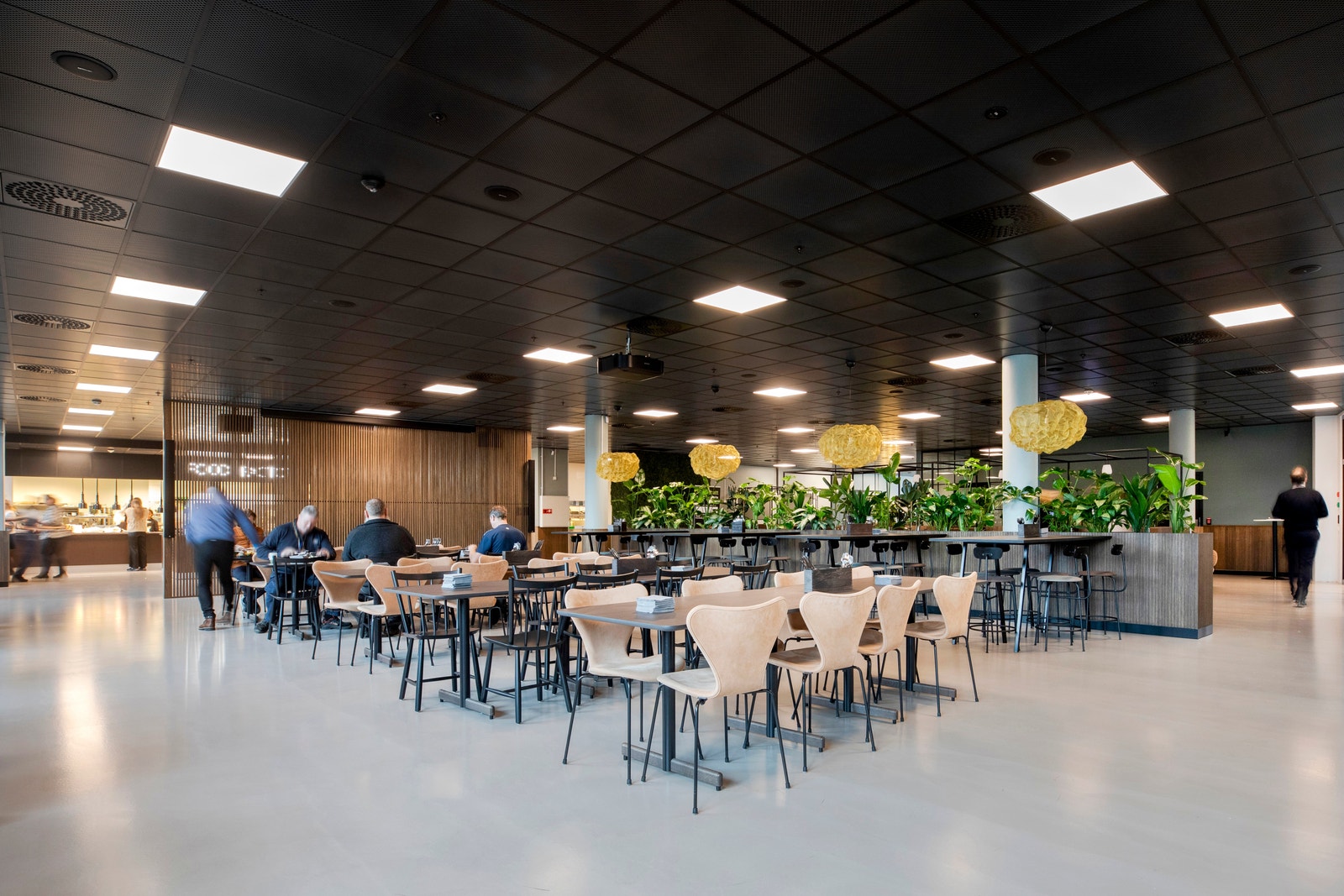 Trivelig bedriftsrestaurant Galleribilde