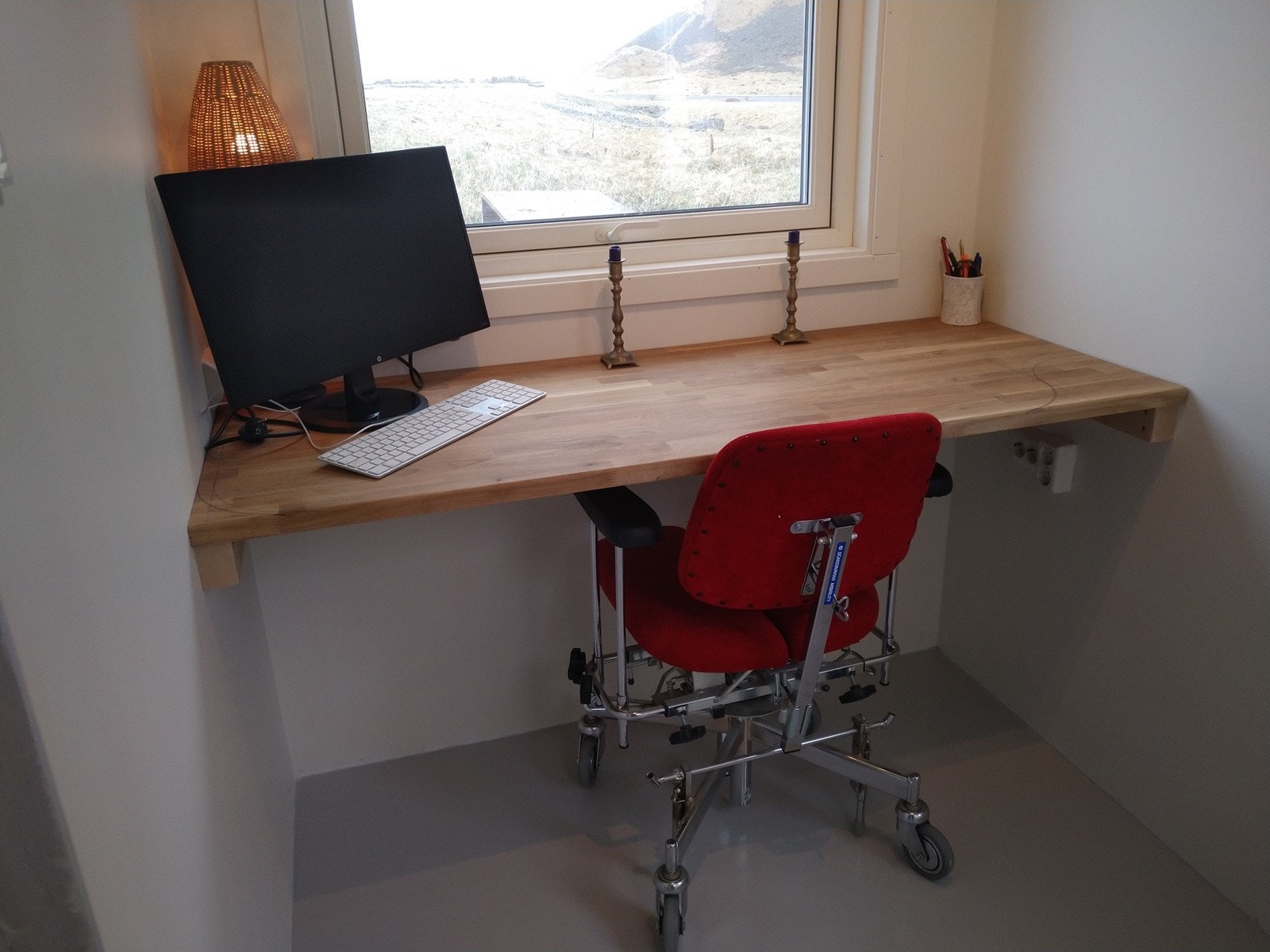 Arbeidsstasjon. Galleribilde