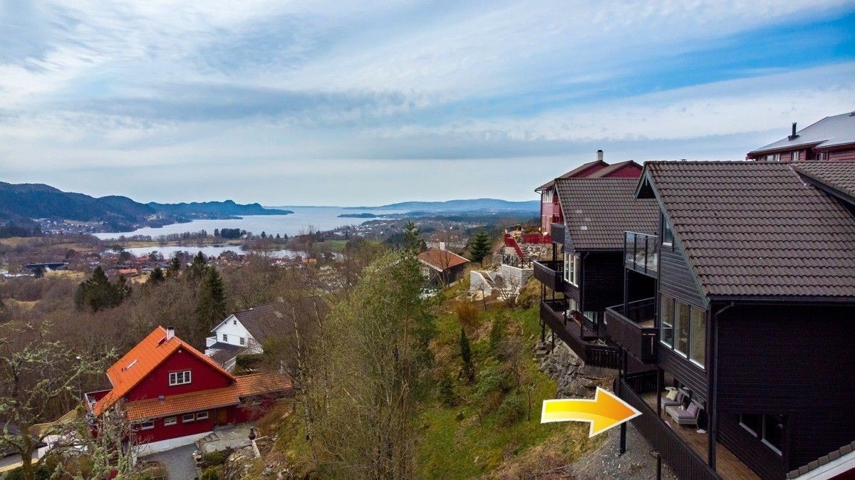 Stort rom i hybelleilighet Galleribilde