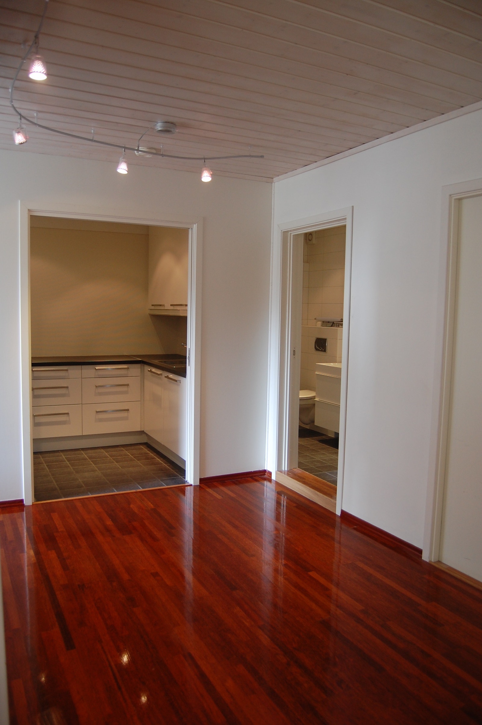 Fra stue mot kjøkken Galleribilde