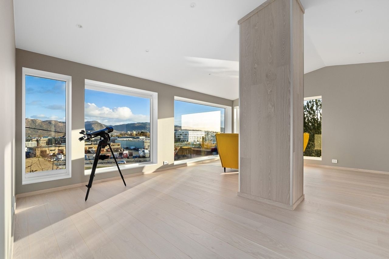 Living2-3 Galleribilde