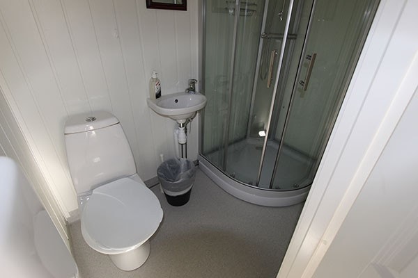 Moderne bad i 13 motellrom. Galleribilde