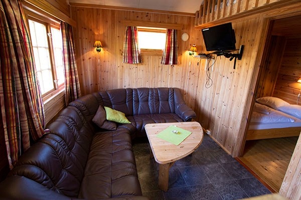 Interiør fra hytte. Galleribilde