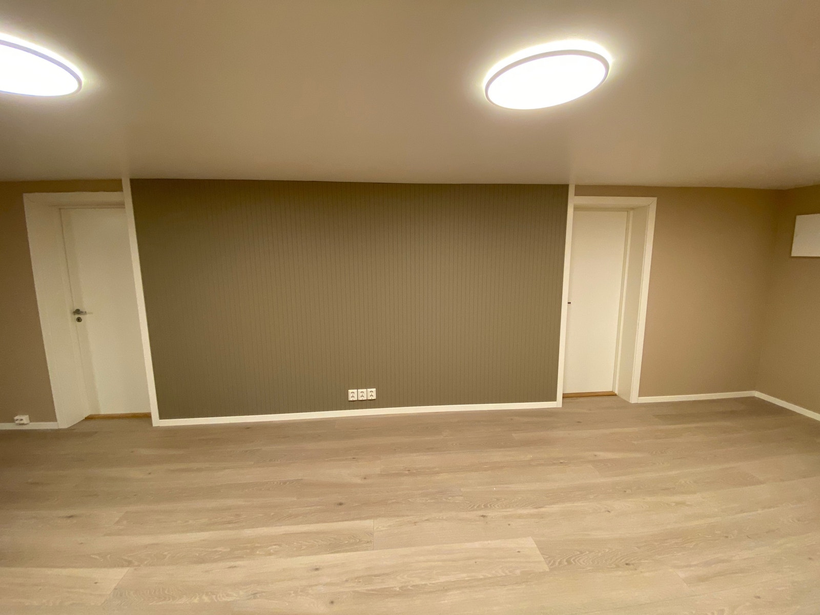 Tv vegg Galleribilde