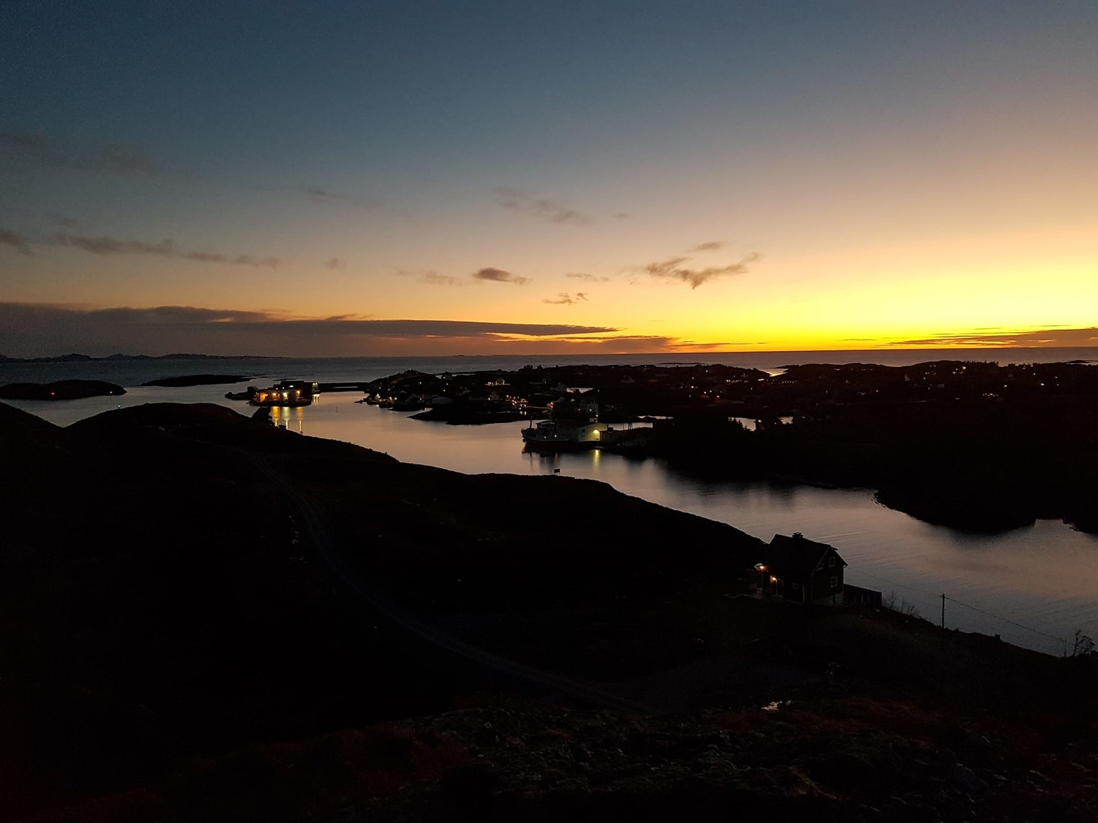 Utsikt mot tomten "by night" Galleribilde
