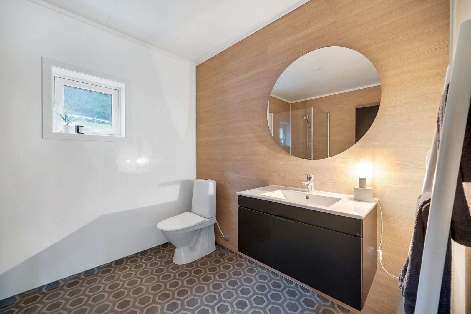 Bad. Bildet viser bolig 2 som er solgt. Galleribilde