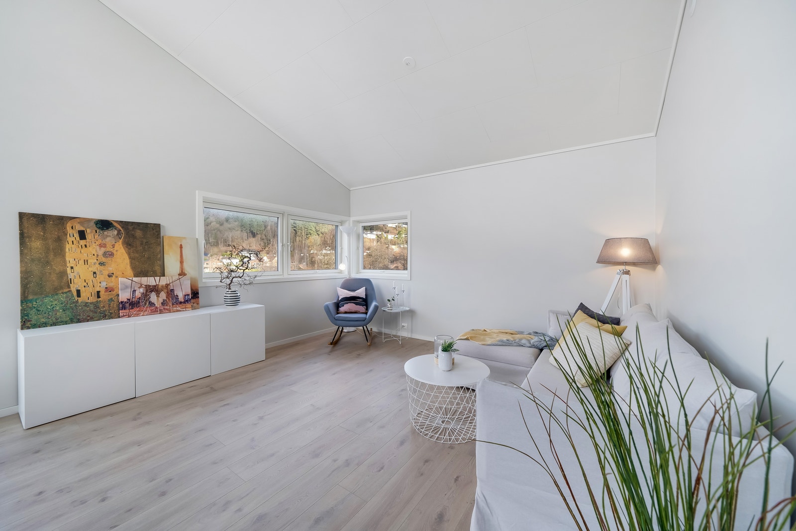 Stue. Bildet viser bolig 2 som er solgt. Galleribilde